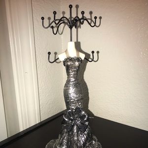 Jewelry holder stand